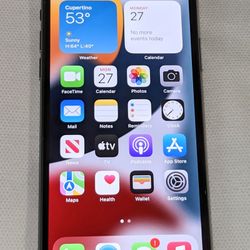 VERY NICE Gray APPLE iPhone X UNLOCKED 64GB 