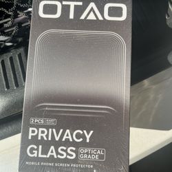 Iphone 15 Pro privacy glass