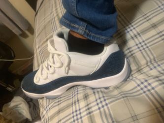 Snake skin 11’s navy blue