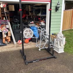 Like New Cap Squat Rack