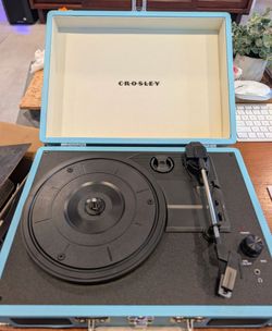 Crosley Cruiser 3 speed portable Turntable