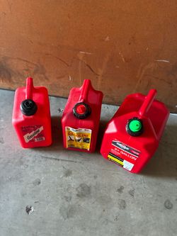 3 Gas Cans