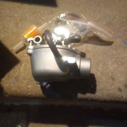 Small Engine Carburetor