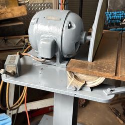 Variable Speed, 18 Inch Disc Sander Very Smooth