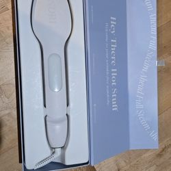 NORI Press Travel Steam Iron.