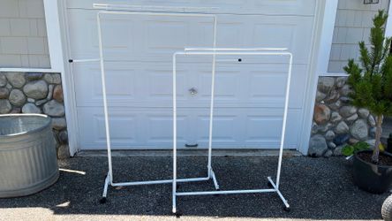 Rolling clothes racks