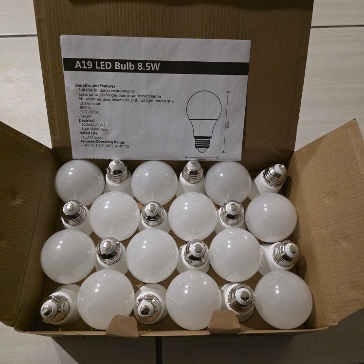 24 Pack Of LED Light Bulbs 8.5W 💡