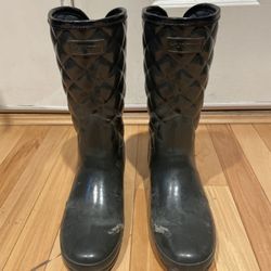 Hunter Rain Boots – Women’s 6 – $5