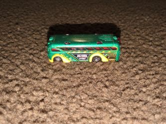 Hot wheel surf School bus
