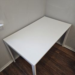 Dining Table With 3 Chairs 