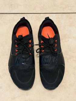 New men Nike free Ace leather size 10, first person that brings $40 firm, Costa Mesa