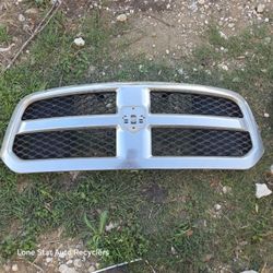 2013 To 2018 Ram 1500 Grille