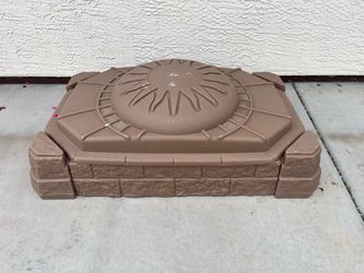 Plastic Sandbox Toy