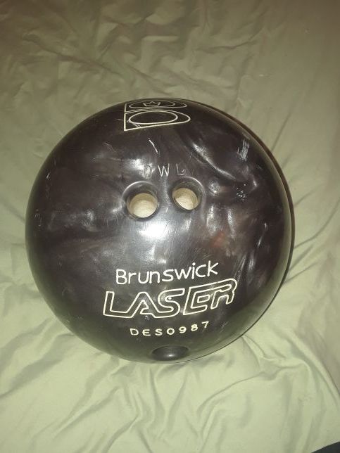 Brunswick bowling ball 15 pound