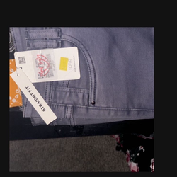 Women New Midium jeans only