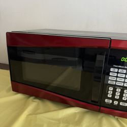 Hamilton Beach Microwave 0.9 Cu 