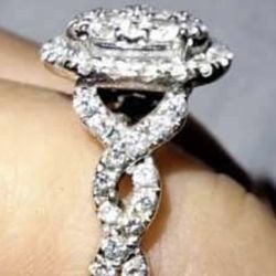 Diamond Ring Size 8 Kay jewelers  Reasonable Offers Accepted 