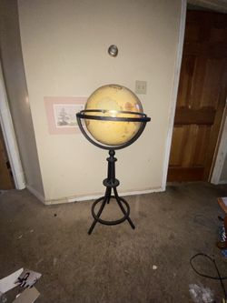 Globe With Cast Iron Base 