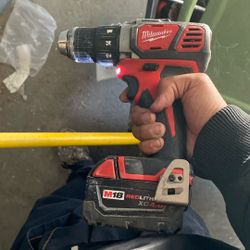 Drill With Battery 