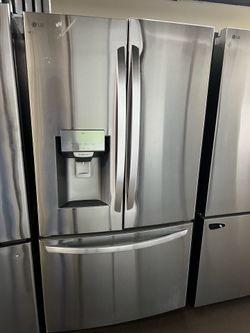 OPEN BOX LG FRENCH STYLE STAINLESS STEEL REFRIGERATOR