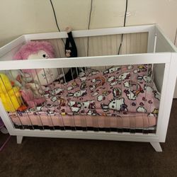  Baby Crib & Mattress 