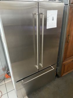 KitchenAid 42” Built-In French Door Refrigerator - Stainless Steel + LED Lights 