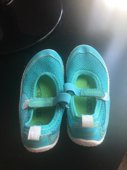 Speedo swim shoes