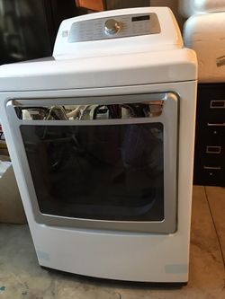 Gas Dryer ,new. Kenmore,white