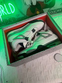 Jordan’s size 10.5 slight used