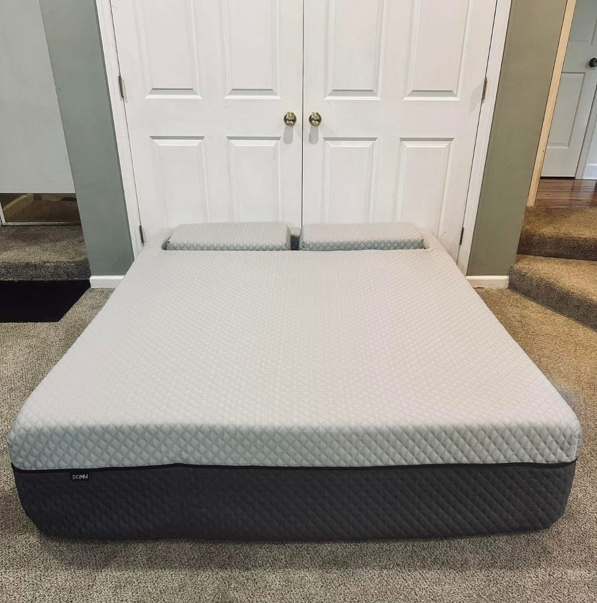 The SONU Sleep System, Queen, Firmness: Plush Like New, Excellent Condition