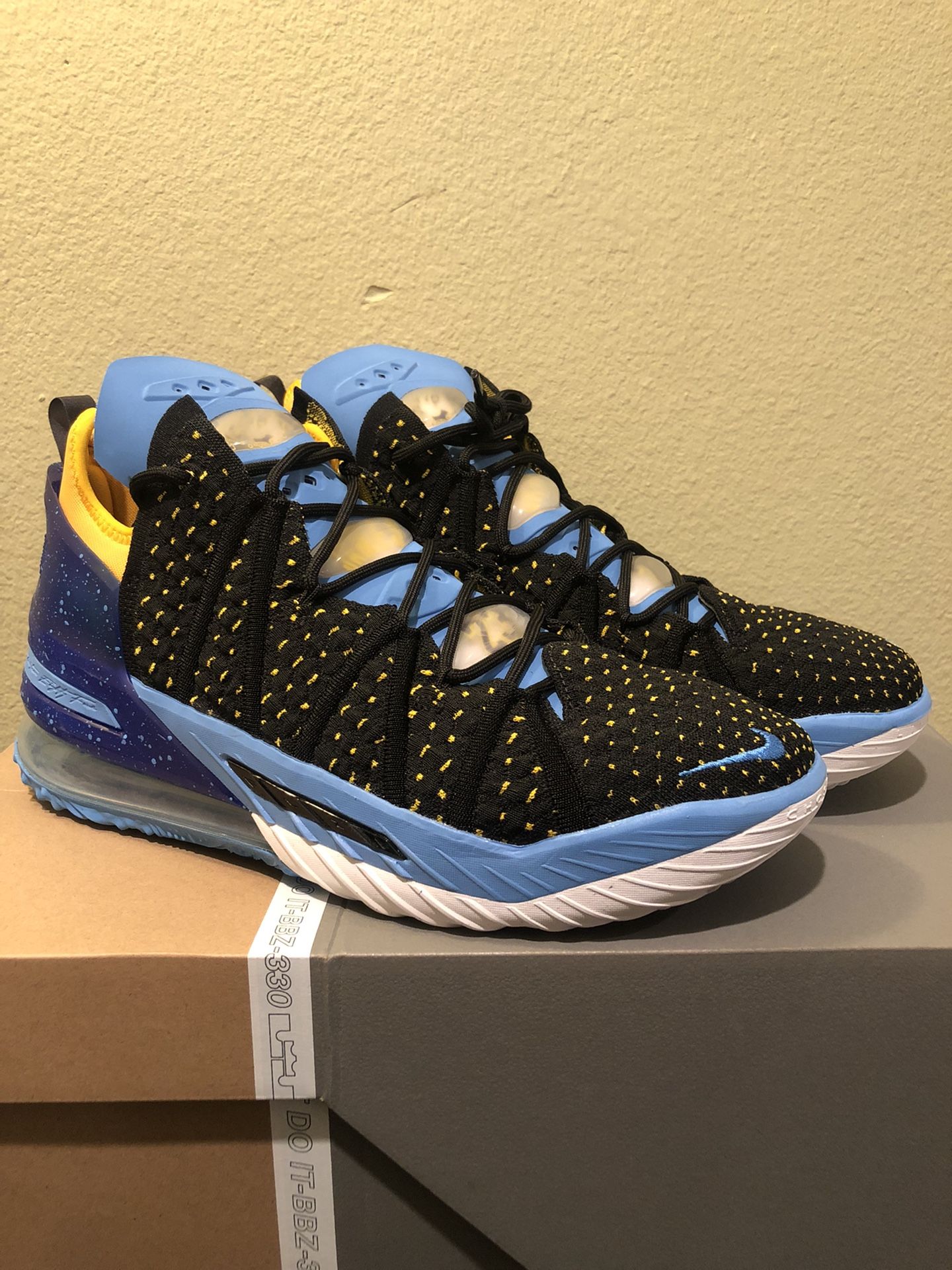 Nike Lebron 18 Dynasty 