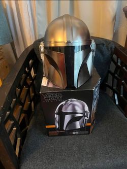 Mandalorian Helmet Black series