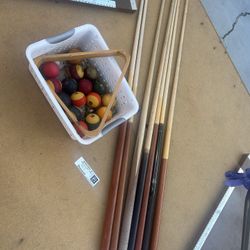 Billiard Pool Table -FREE