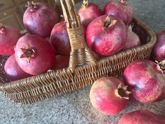 Fresh Homegrown Organic Pomegranates – Murrieta