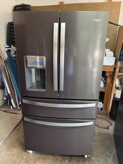 Fridges for sale are Plugged in free Deliver