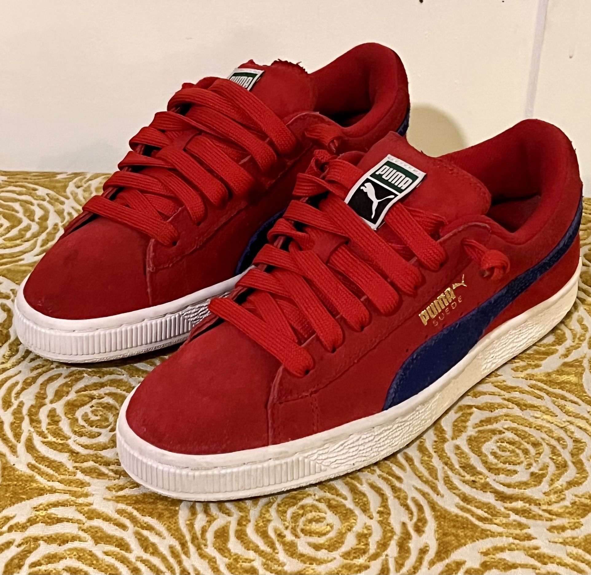 PUMA suede classic red blue size 6