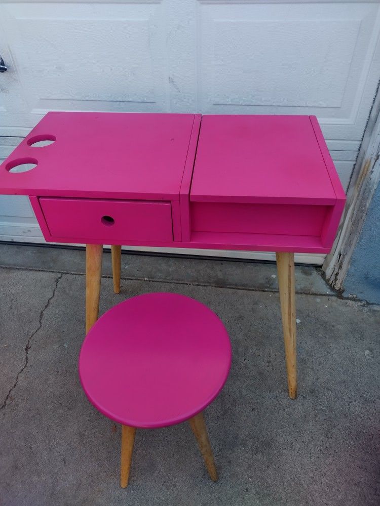 Mesita Con Su Silla