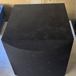 Yamaha home theater subwoofer 8" 100w
