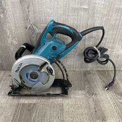 Makita 5477NB Corded 7-1/4” Hypoid Circular Saw