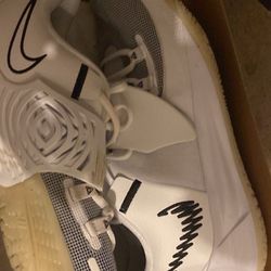 Nike Basketball Shoes Size 11