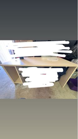 Large desk