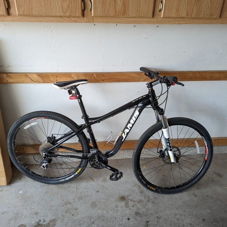 Hybrid Mountain bike Jamis Exile for Sale in Albuquerque, NM - OfferUp