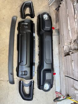 2024 Jeep Wrangler Gladiator oem steel bumper