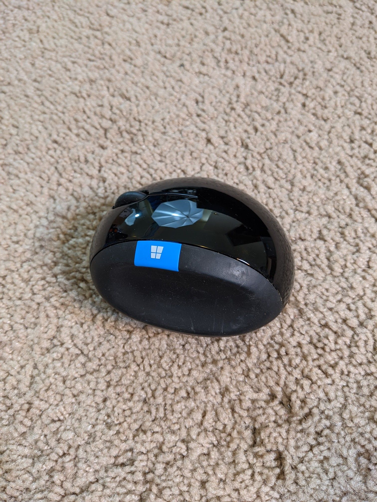 Microsoft wireless ergonomic USB mouse