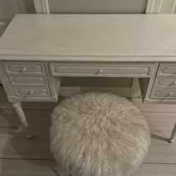 Restoration Hardware Vanity And Chair 