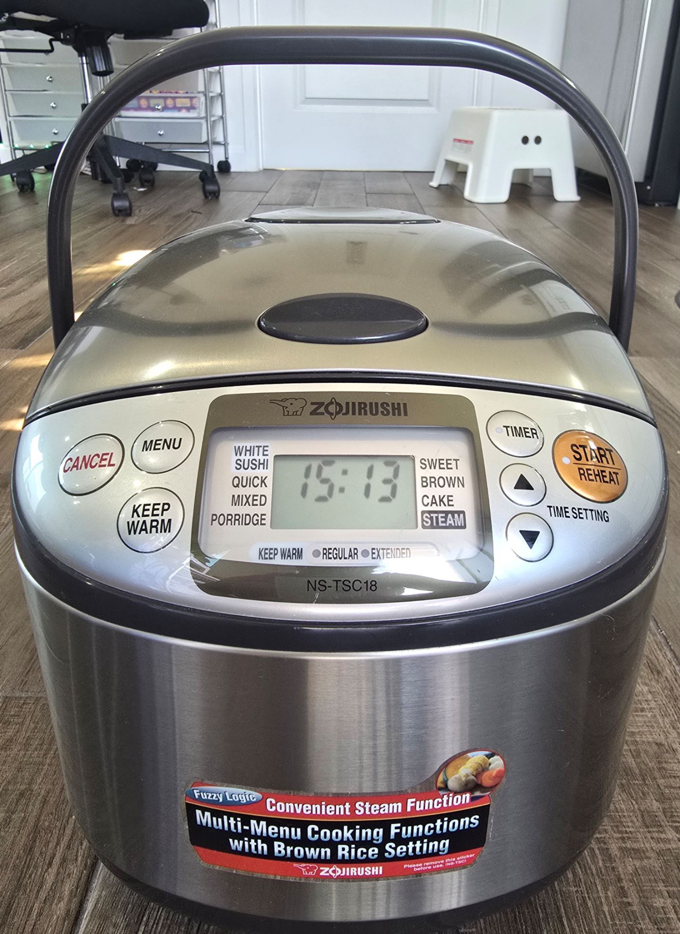 Electric cooker, steamer and warmer