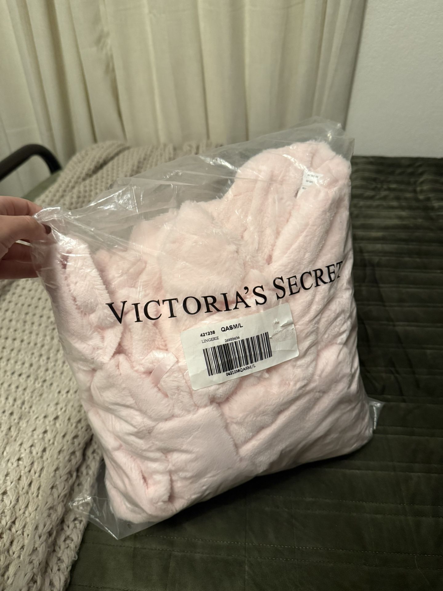 IF SHIPPING, DM BEFORE BUYING. VICTORIA SECRET NO LONGER MAKES THIS ROBE, RARE AND SOLD OUT. AUTHENTIC.