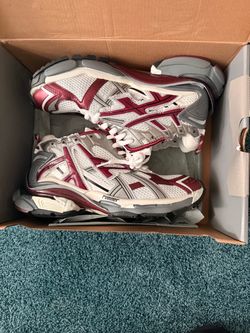 balenciaga runner sneakers
