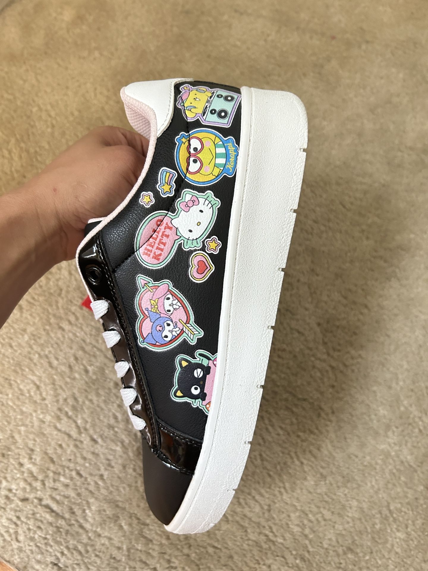 NWT Licensed Hello Kitty & Friends women sneakers Size 9