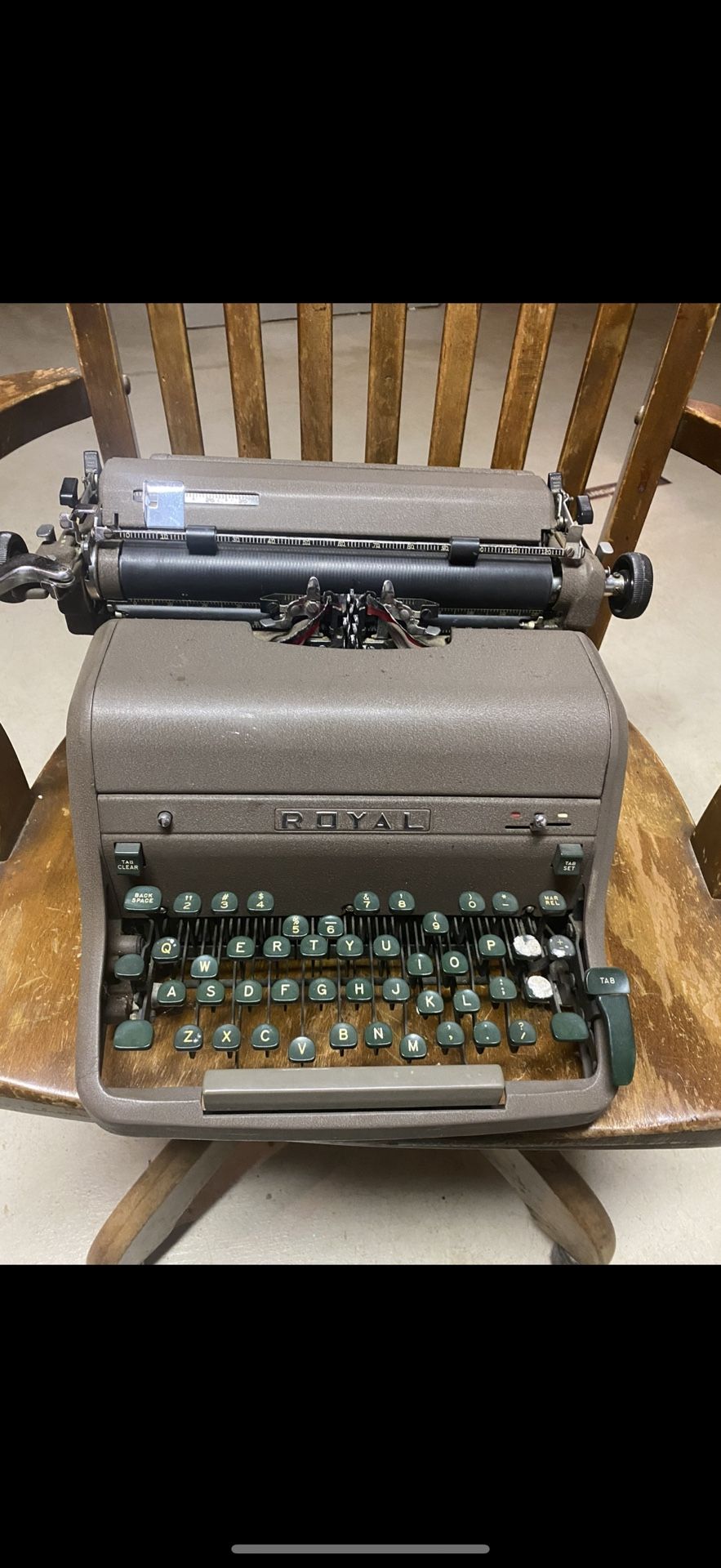 Vintage 1952 Royal Typewriter